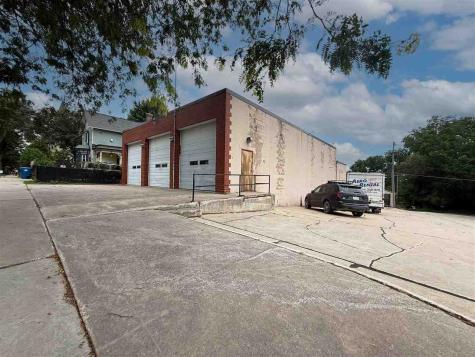 217 1st Street NW Mt Vernon IA 52314