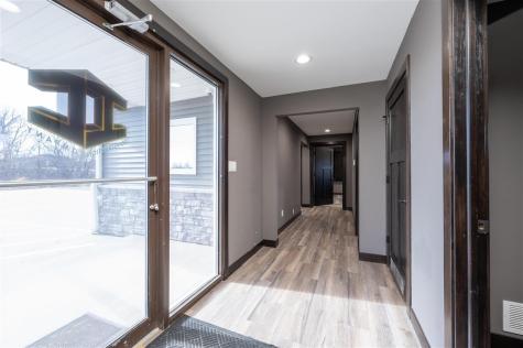 2601 120th Street NW Swisher IA 52338