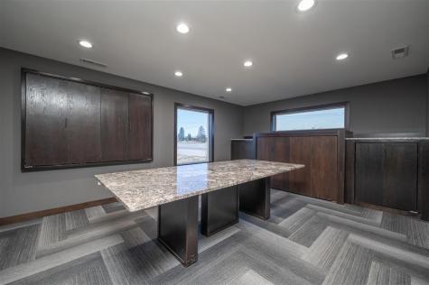 2601 120th Street NW Swisher IA 52338