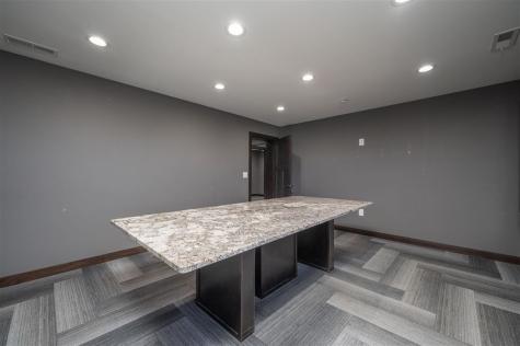 2601 120th Street NW Swisher IA 52338