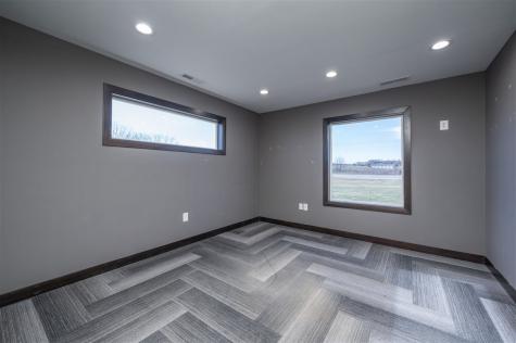 2601 120th Street NW Swisher IA 52338