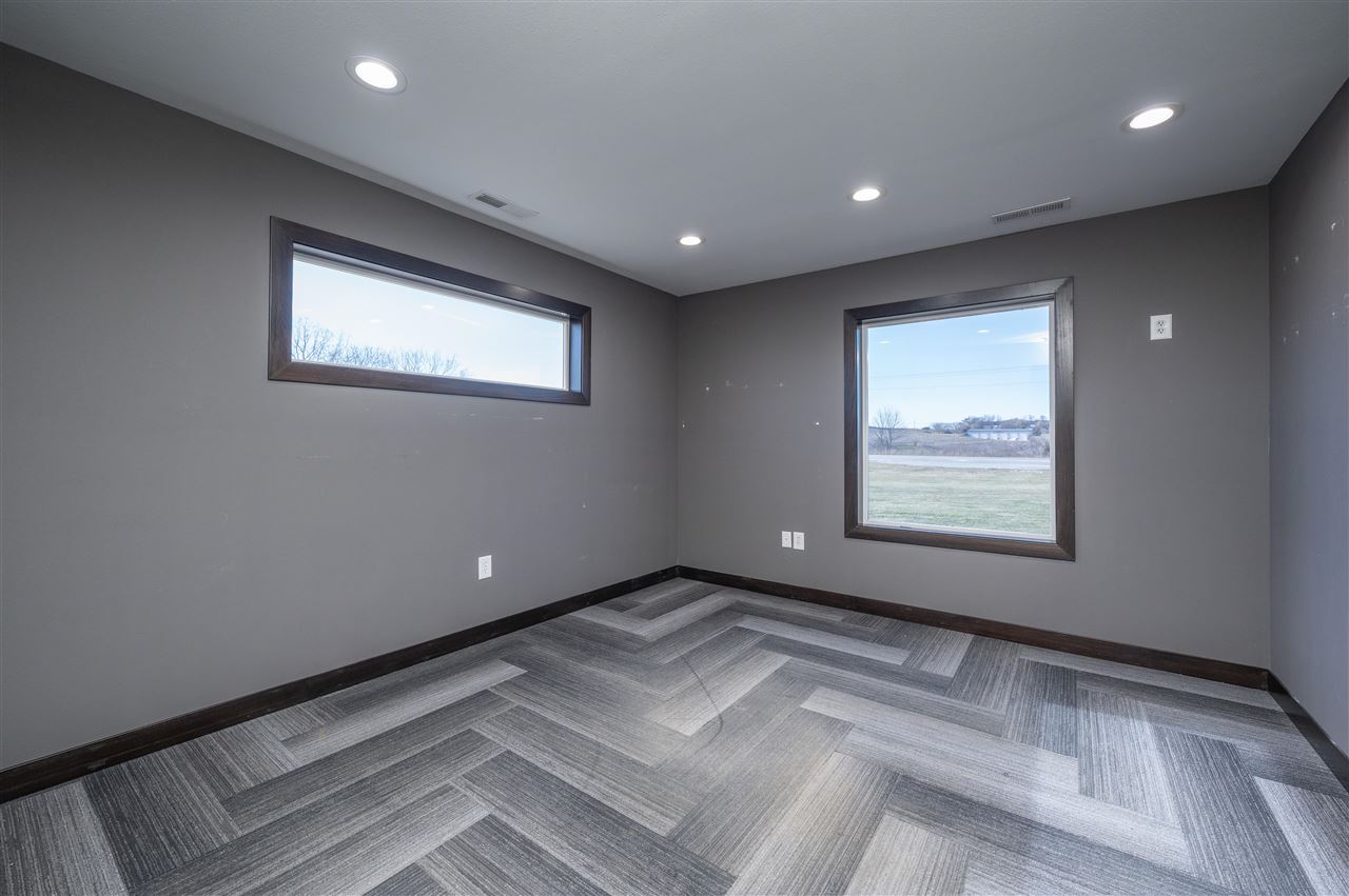 2601 120th Street NW Swisher IA 52338