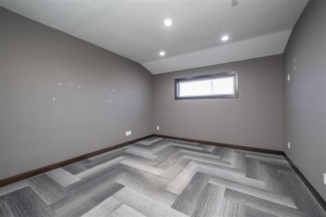 2601 120th Street NW Swisher IA 52338