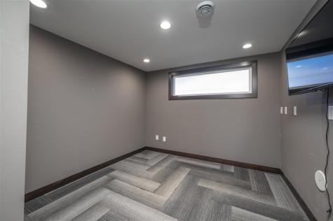 2601 120th Street NW Swisher IA 52338