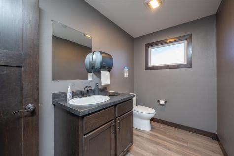 2601 120th Street NW Swisher IA 52338