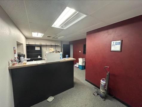 931/945 SW Rockford Road Cedar Rapids IA 52404