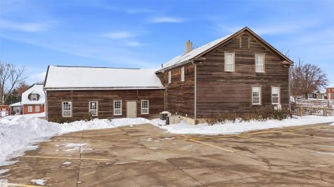 4402 220th Trail Amana IA 52203