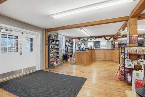 4402 220th Trail Amana IA 52203