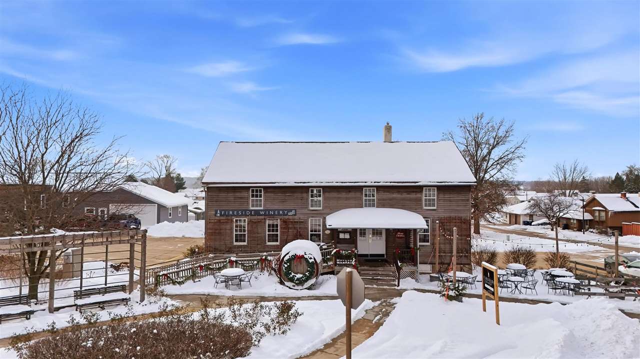 4402 220th Trail Amana IA 52203