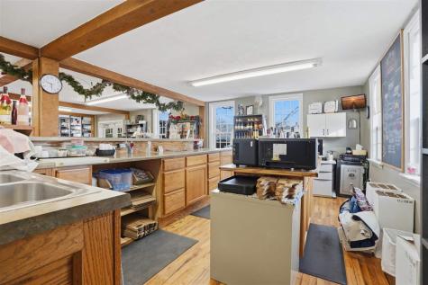 4402 220th Trail Amana IA 52203