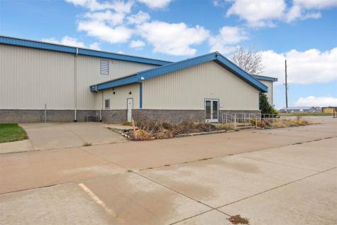 42 Spruce Street Tipton IA 52772