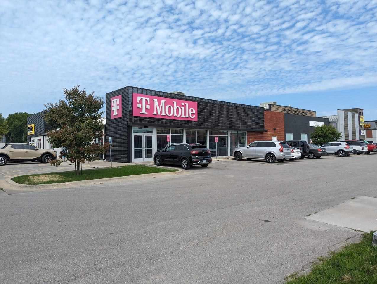 1029 S Riverside Drive Iowa City IA 52246