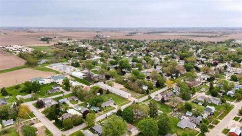 401 W 9th Street Tipton IA 52772