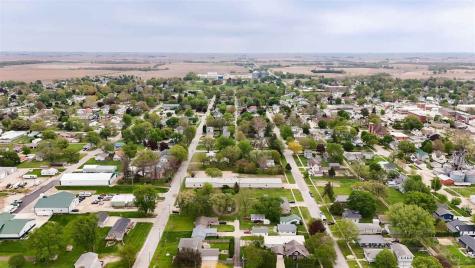 401 W 9th Street Tipton IA 52772
