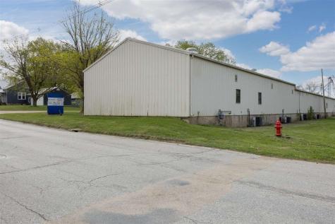 401 W 9th Street Tipton IA 52772