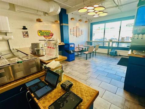 213 Iowa Avenue Iowa City IA 52240