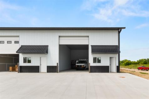 2451 Freedom Court Iowa City IA 52240