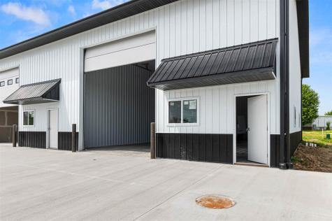2451 Freedom Court Iowa City IA 52240