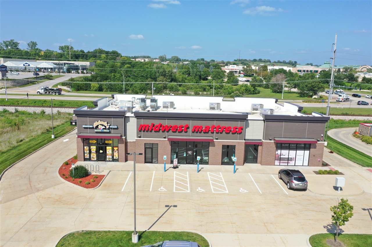 744-746 Coral Ridge Avenue Coralville IA 52241