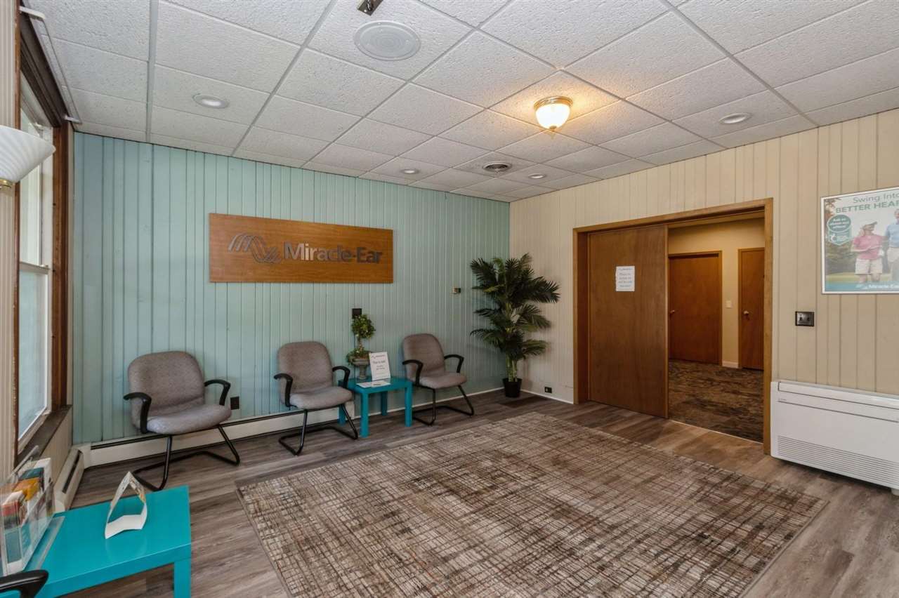 306 W State Street Williamsburg IA 52361
