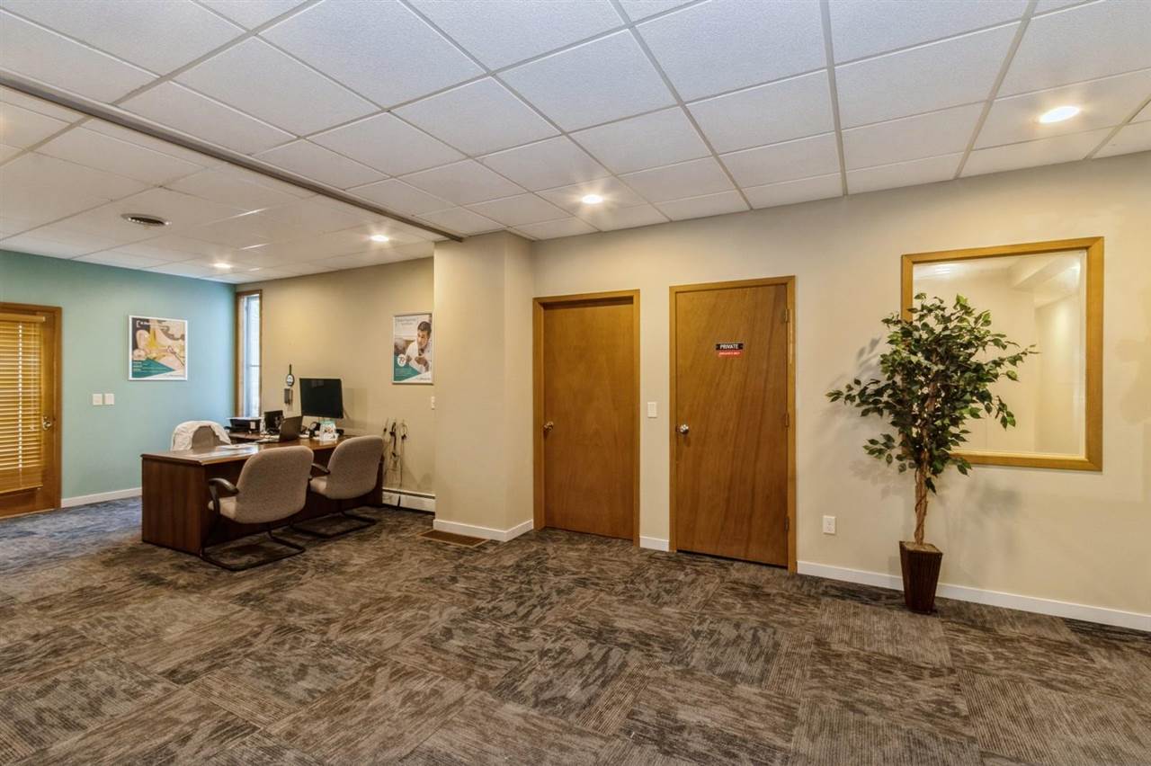 306 W State Street Williamsburg IA 52361