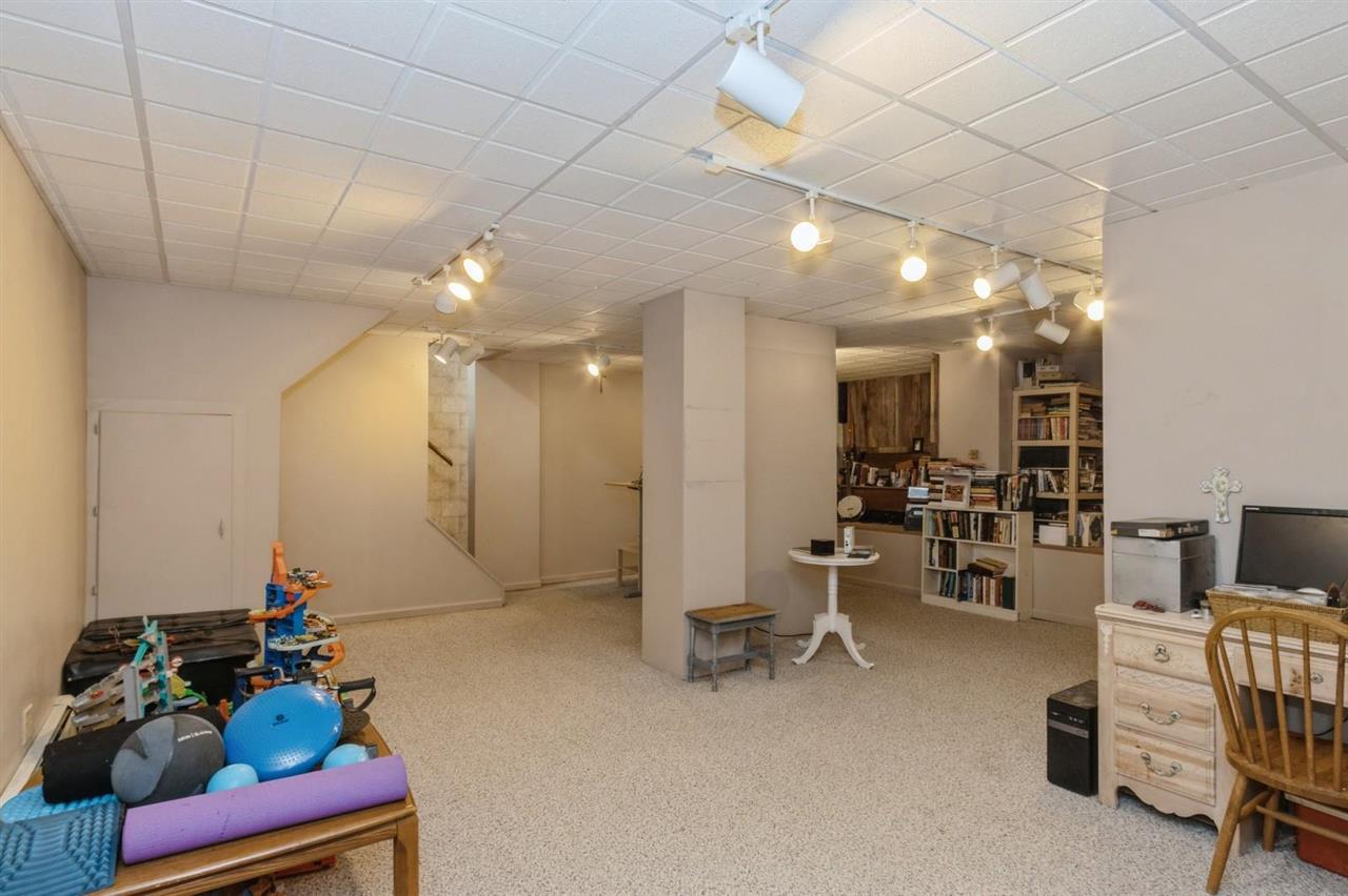 306 W State Street Williamsburg IA 52361