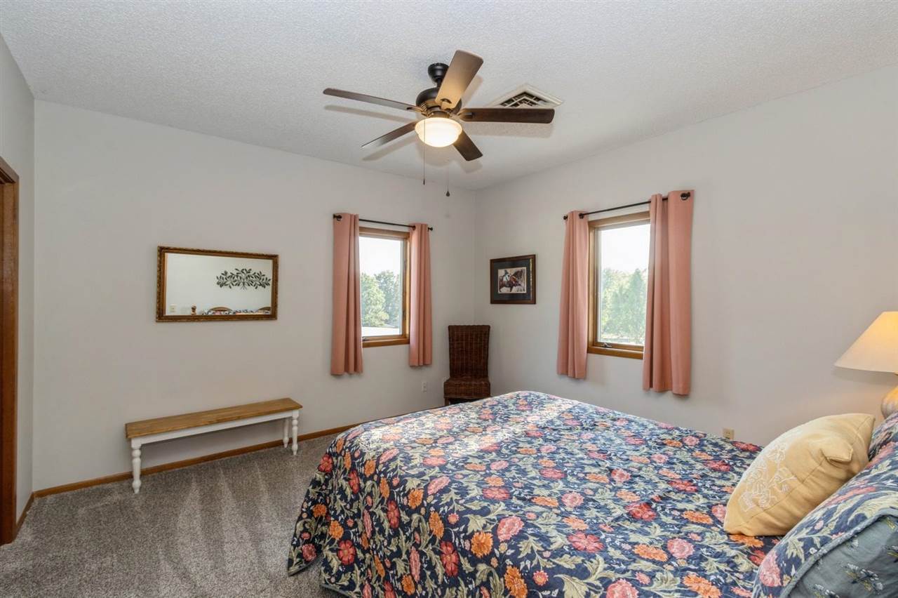306 W State Street Williamsburg IA 52361