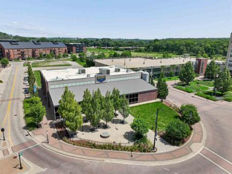 903 Quarry Road Coralville IA 52241