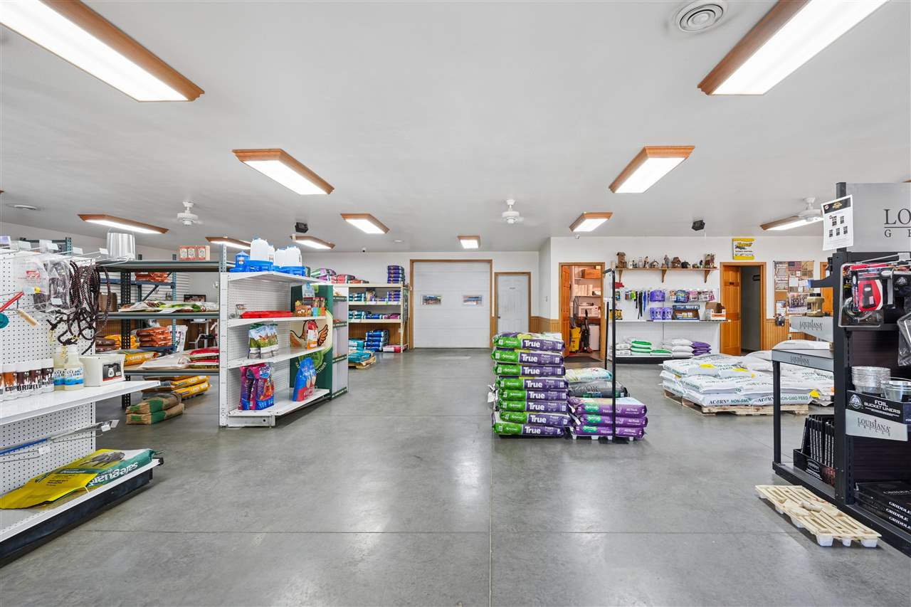 310-330 S Dubuque Street Solon IA 52333