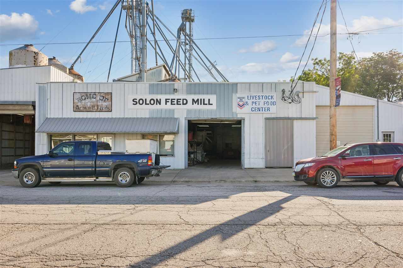 310-330 S Dubuque Street Solon IA 52333