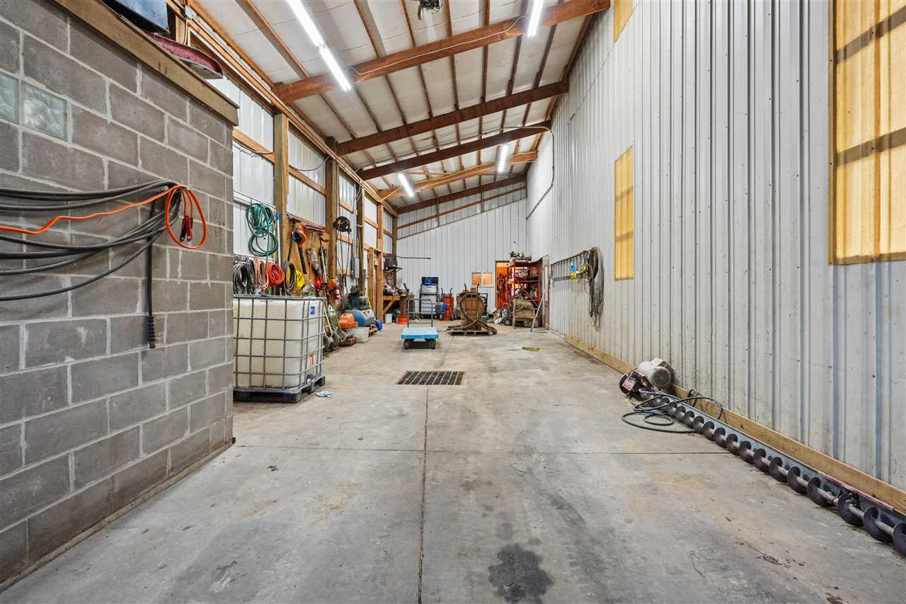 310-330 S Dubuque Street Solon IA 52333