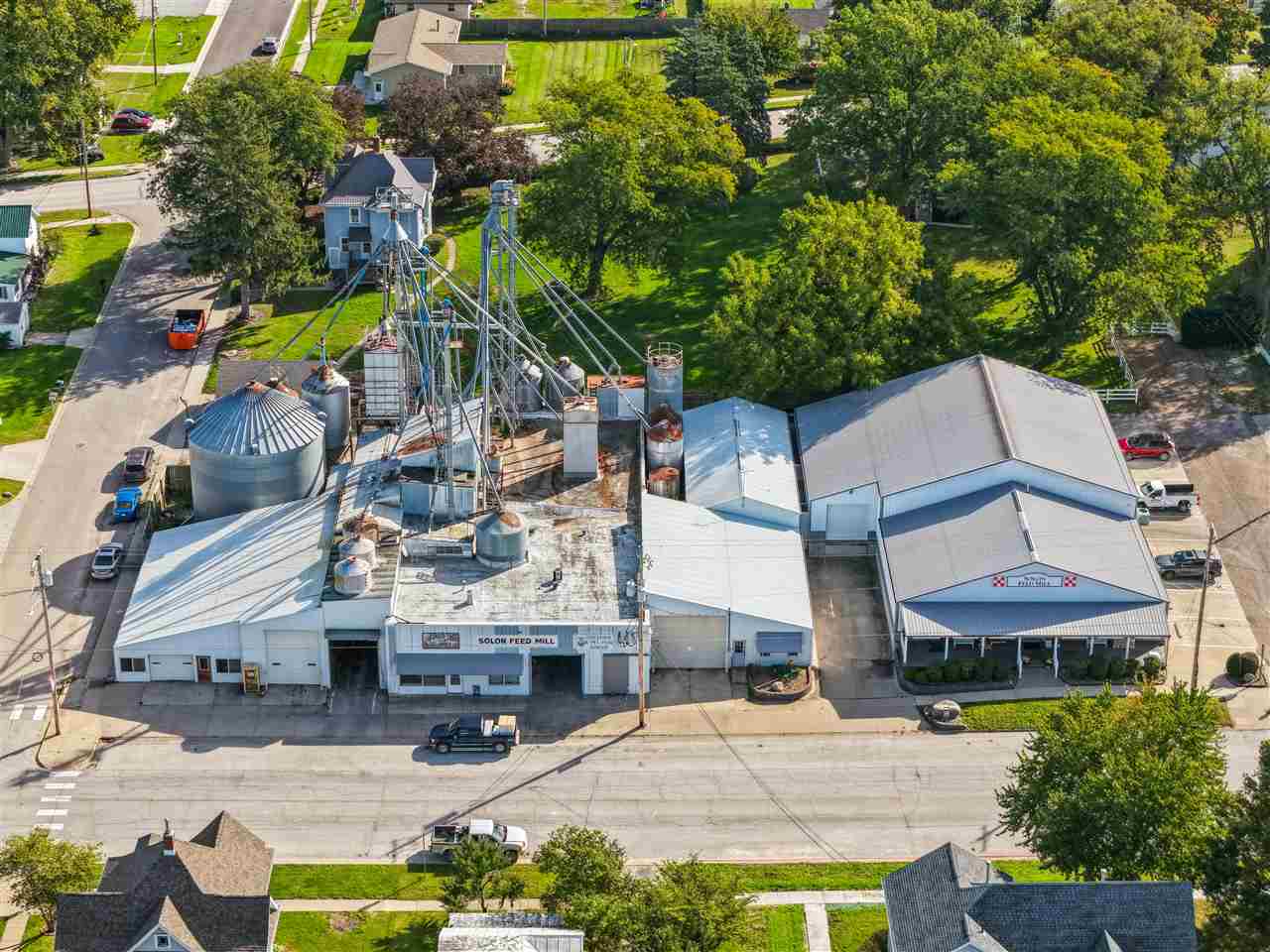 310-330 S Dubuque Street Solon IA 52333