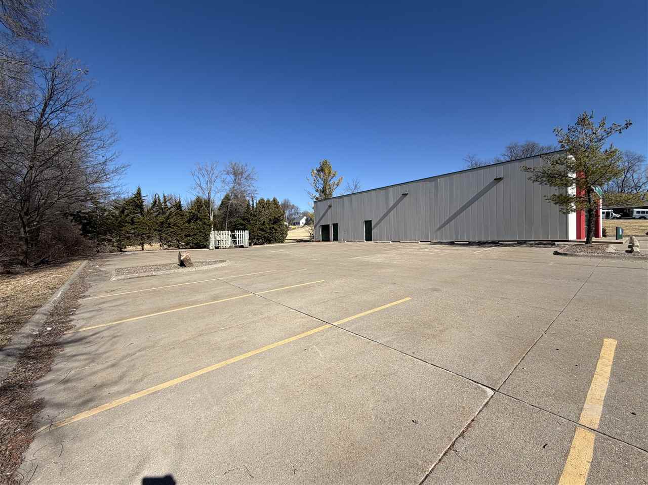 2020 E Locust Street Davenport IA 52803