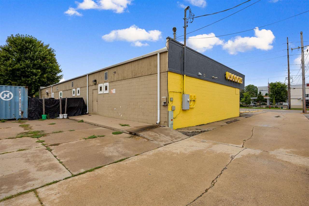 121 W Benton Street Iowa City IA 52246