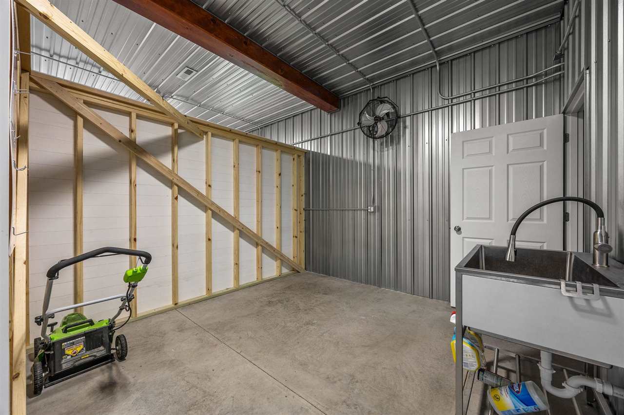 1660 Main Street Ely IA 52227-0000