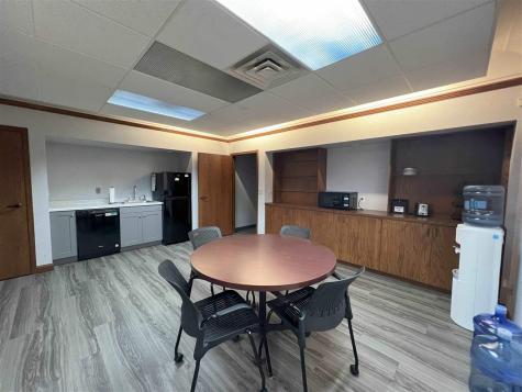 4201 Glass Road NE Cedar Rapids IA 52402