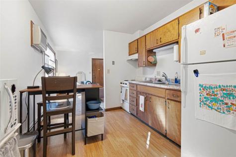 755 & 757 W Benton Street Iowa City IA 52246