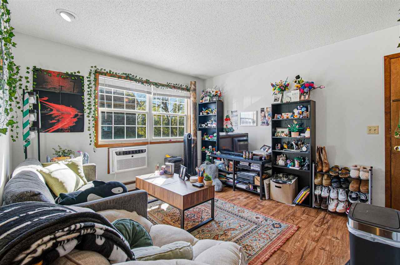 755 & 757 W Benton Street Iowa City IA 52246