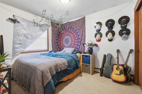 755 & 757 W Benton Street Iowa City IA 52246