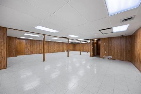 101 E 10th Street Monticello IA 52310-1034