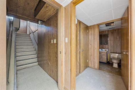 101 E 10th Street Monticello IA 52310-1034