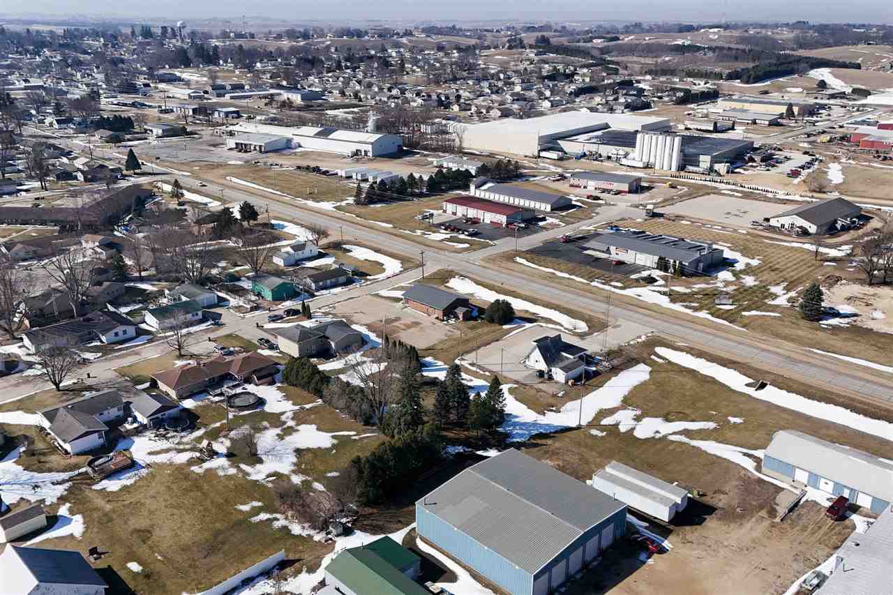 101 E 10th Street Monticello IA 52310-1034