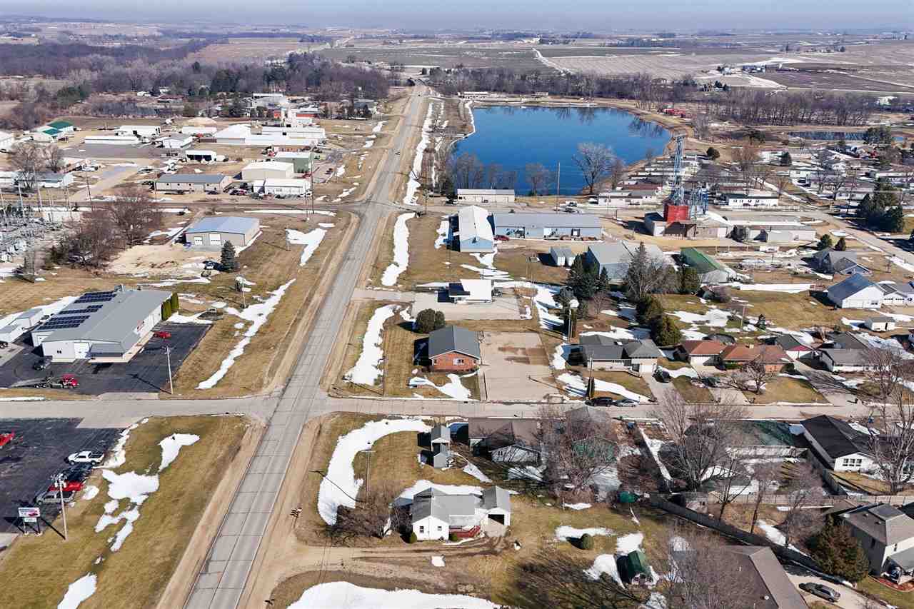 101 E 10th Street Monticello IA 52310-1034