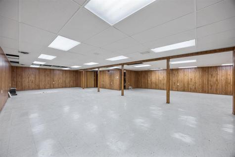 101 E 10th Street Monticello IA 52310-1034