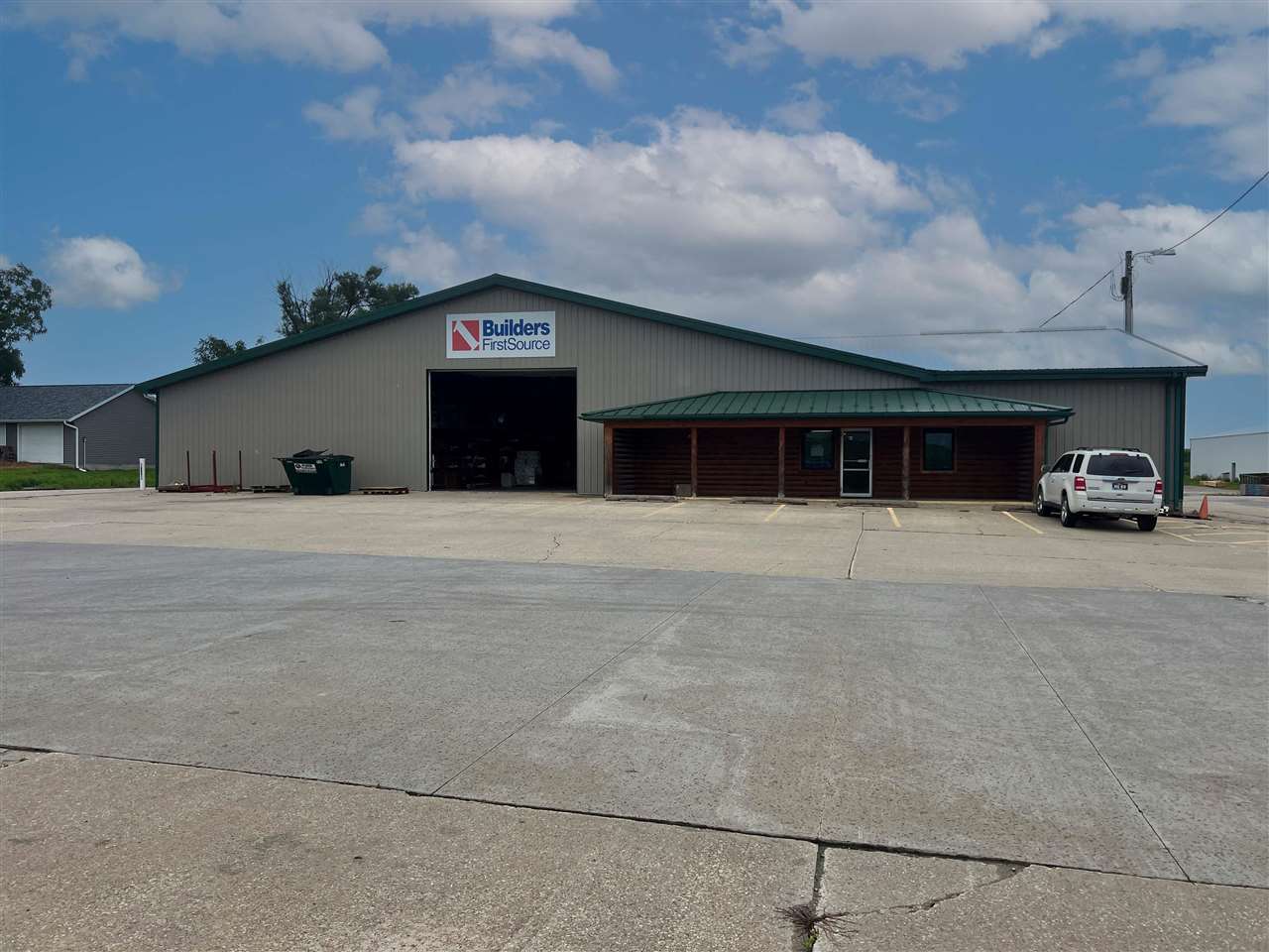 4369 Spencers Grove Road Walker IA 52352