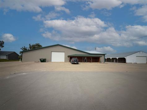 4369 Spencers Grove Road Walker IA 52352