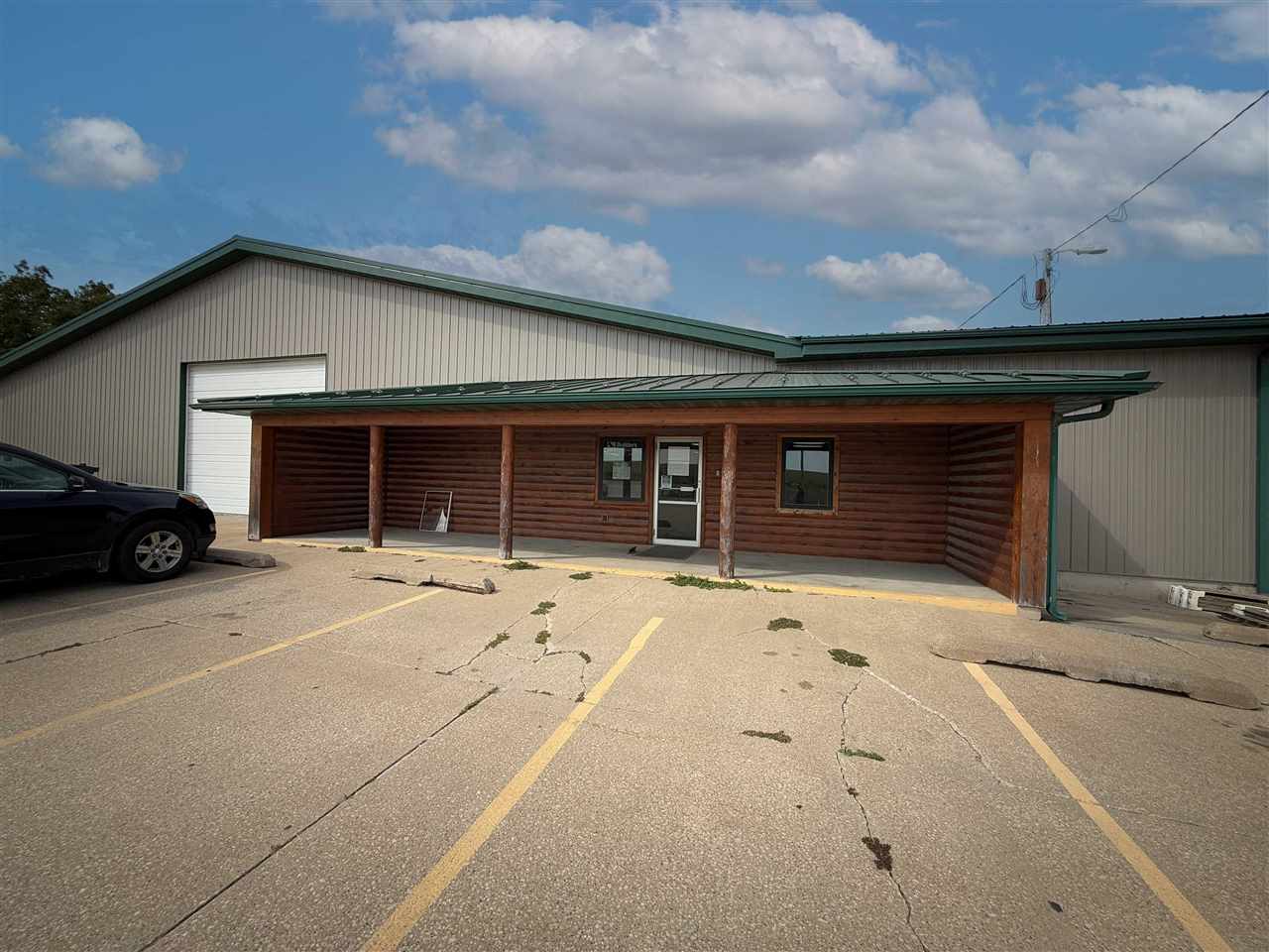 4369 Spencers Grove Road Walker IA 52352