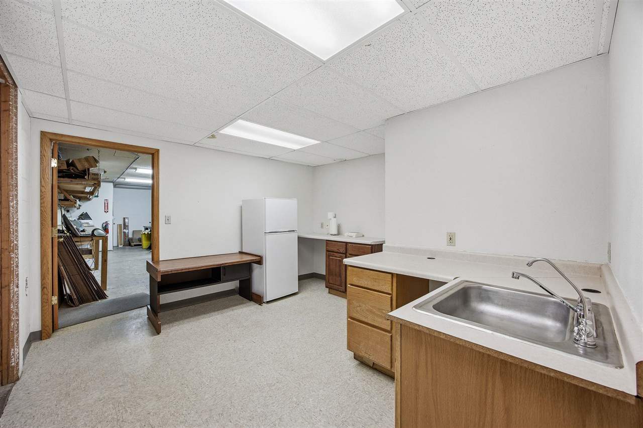 408 Highland Court Iowa City IA 52240