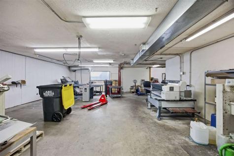 408 Highland Court Iowa City IA 52240