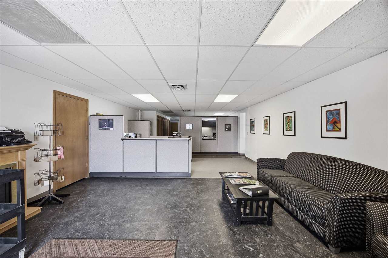 408 Highland Court Iowa City IA 52240